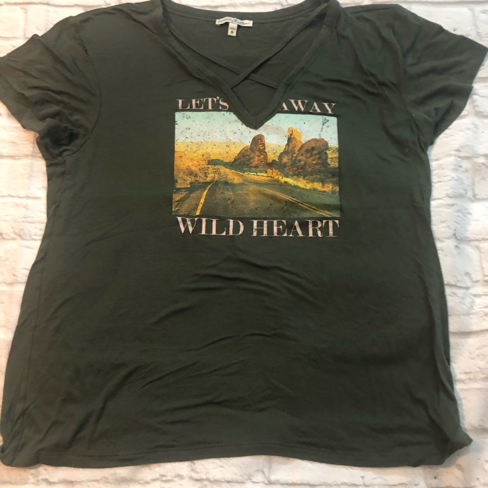 Express One Eleven “Wild Hearts” Top